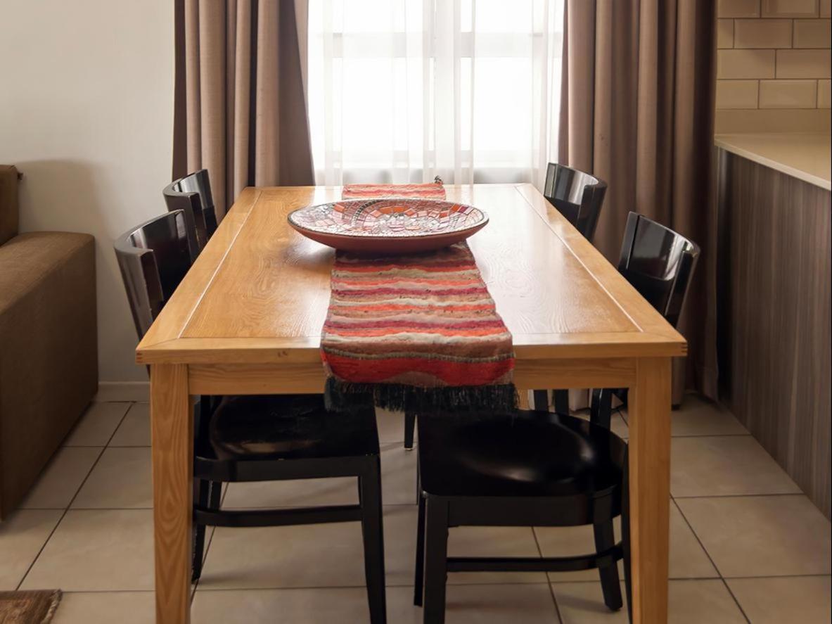 Apartments @ 125 Gaborone Phòng bức ảnh